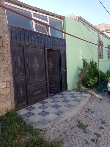jurnalistlərin binasında ev satılır: Bakı, Yeni Ramana, 3 otaqlı, Köhnə tikili, m. Koroğlu, 100 kv. m