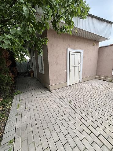 Продажа коттеджей и домов: 6 комнат и более, 200 м², 6 соток, Бишкек, Аламединский рынок / базар Риэлтор — 16