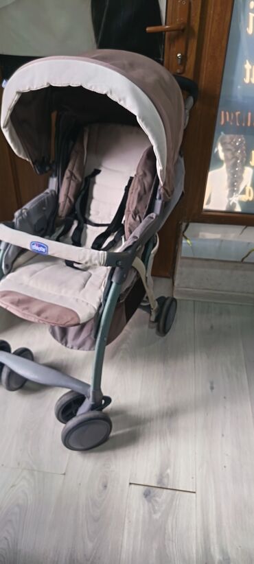 Gəzinti arabaları: Klassik gəzinti arabası, İşlənmiş, Cins: Oğlan, Yaş: 1-6 ay, Ünvandan götürmə — 5