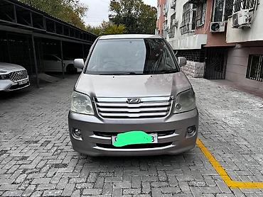 Унаа: Toyota Noah: 2003 г., Автомат, Бензин, Вэн/Минивэн — 2
