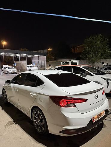 Hyundai: Hyundai Avante: 2018 г., Седан — 4