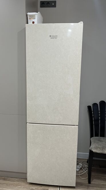купить фреон для холодильника: Холодильник Hotpoint Ariston, Б/у, Двухкамерный, No frost, 190 *