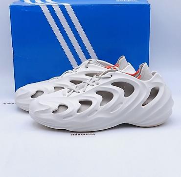 adidas idman geyimleri: 70 e zakaz verilib 43 razmerdir razmeri ayagima olmadigindan tecili — 1