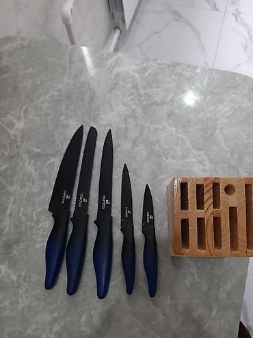 Кухонные наборы: Набор кухонных принадлежностей: 1) Два пружинных безменa (карманные — 5