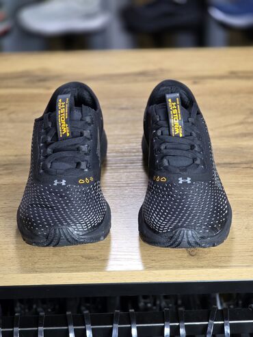 Women's Sneakers and athletic shoes: Кроссовки Under Armour HOVR Storm в черном цвете. Модель оснащена — 6