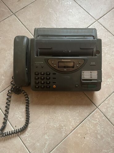 isiqli klaviatura: Stasionar telefon Panasonic, Simli
