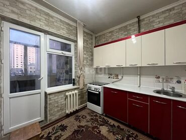 Продажа квартир: 2 комнаты, 78 м², 106 серия улучшенная, 2 этаж
