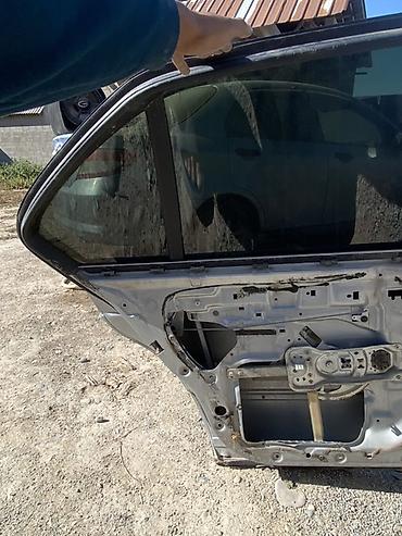 r17 w211: Дверь Задняя левая BMW, Б/у — 1