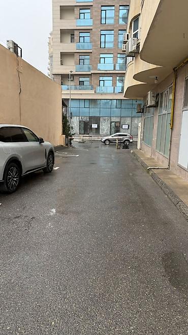 Mənzillər: 3 otaqlı, Yeni tikili, 128 kv. m — 2