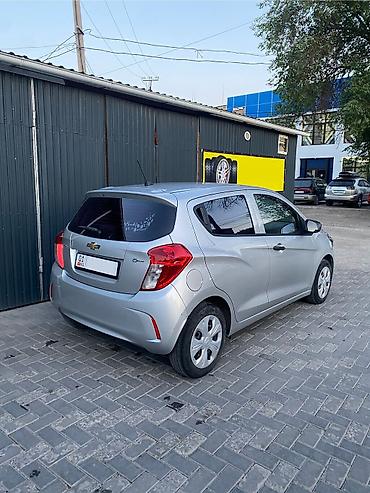 morning spark: Chevrolet Spark: 2017 г., 1 л, Вариатор, Бензин, Хэтчбэк — 2