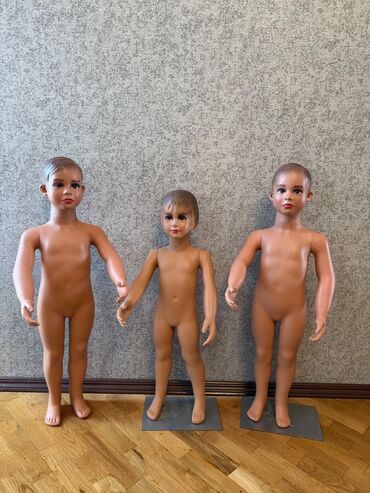 bmw 5 серия 545i mt: İstifadə olunmayıb. 3 uşaq manikeni. 130ədəd paltar üçün veşilka, 135