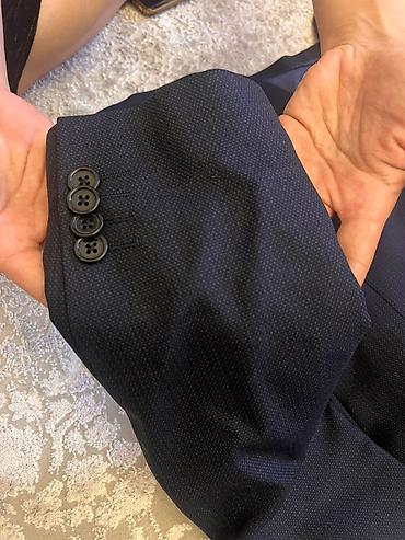 Kişi geyimləri: Cacharel kişi kostyumu 2eded bir dəfə geyilib her biri,her biri 25man — 2