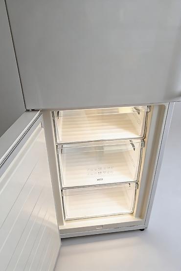 gorenje soyuducu: İşlənmiş 2 qapılı Gorenje Soyuducu Satılır, rəng - Ağ — 2
