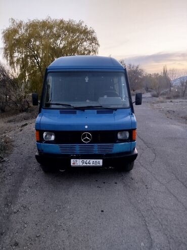 мерс 1: Mercedes-Benz : 1992 г., 2.3 л, Механика, Дизель, Бус