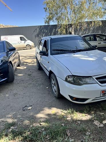 clk 208: Daewoo Nexia: 2009 г., Механика, Седан — 5