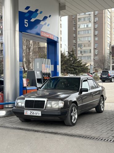 Mercedes-Benz: Mercedes-Benz W124: 1988 г., 2.3 л, Механика, Бензин, Седан