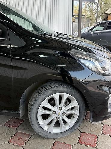 Chevrolet: Chevrolet Spark: 2018 г., 1 л, Вариатор, Бензин, Хэтчбэк — 6