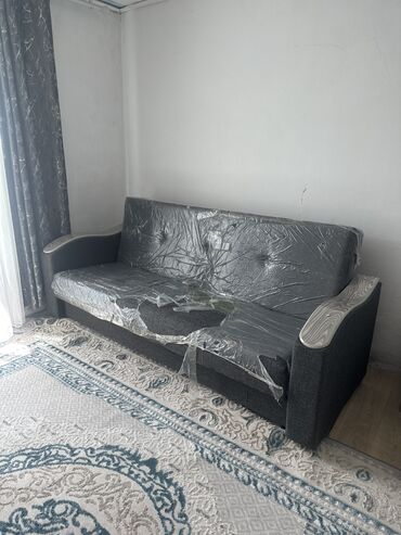 продаю диван раскладной: Диван-кровать, цвет - Серый, Новый