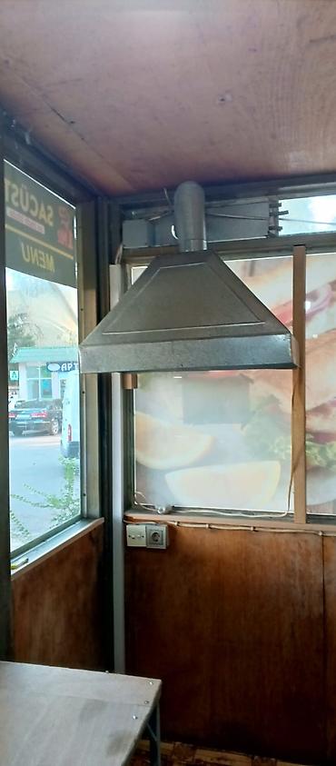 ventil: Profes­sional fast-food avadanlıqları paketi Tərkib: - Elektrik dönər — 3