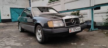 мерседес в аварийном состоянии: Mercedes-Benz W124: 1990 г., 3 л, Механика, Дизель, Седан