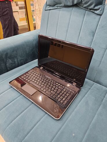 fujitsu laptop computers: Fujitsu AH 531 prosessor core i3 2340 ram 4gb hdd 320gb vga intel
