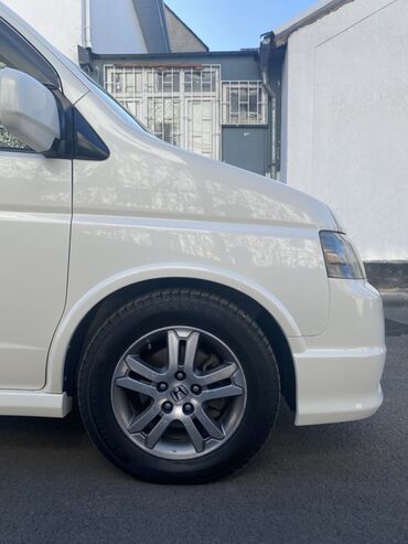 Honda: Honda Stepwgn: 2005 г., 2 л, Автомат, Бензин, Минивэн — 4