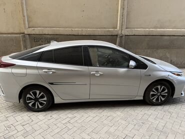 электромобиль byd: Toyota Prius: 2018 г., 1.8 л, Типтроник, Электромобиль, Хэтчбэк