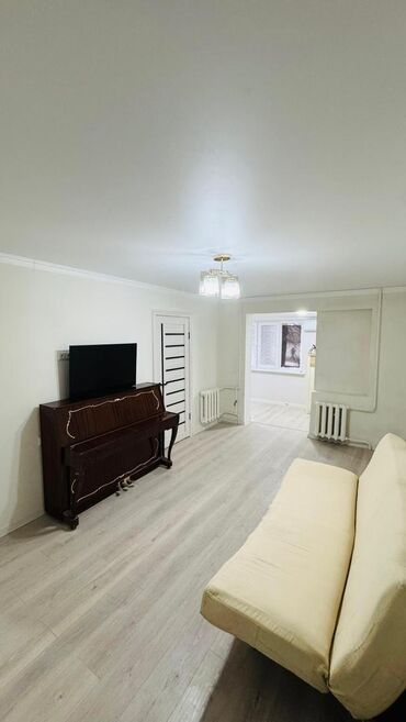 Долгосрочная аренда квартир: 3 комнаты, Собственник, Без подселения, С мебелью частично — 4