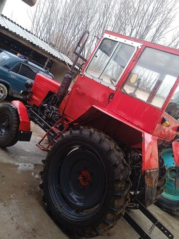 Другие тракторы: Трактор колесный с кабиной Основные характеристики: - Полный комплект — 4