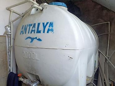 qoşqulu su cəni: Bak, Plastik, 2000 l l, İşlənmiş — 1