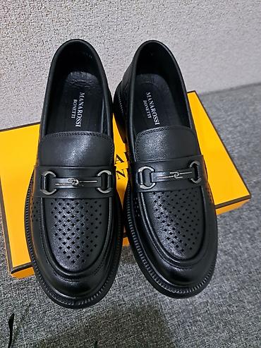 Туфли: MANAROSSI BONETTI qadın loaferləri - Rəng: qara - Material: təbii — 2