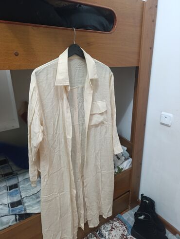 Демисезонные куртки: Любая за 250 сом.состтояние качество отличное.женское пальто/куртка 46 — 6