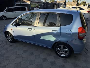 Honda Jazz: 2002 г., 1.3 л, Механика, Бензин, Хэтчбэк at lalafo.kg — 9 Honda Jazz: 2002 г., 1.3 л, Механика, Бензин, Хэтчбэк — 9