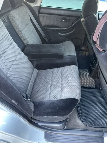 Subaru: Subaru Legacy: 2002 г., 2 л, Автомат, Бензин, Седан — 8