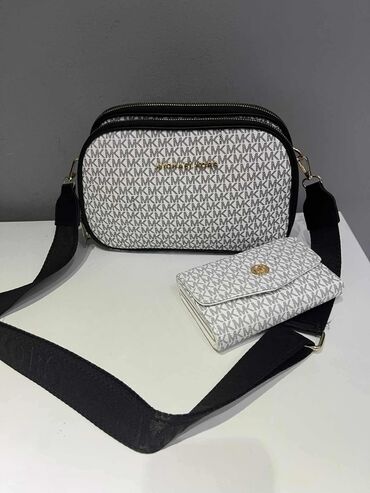 Torbe: ✅Torbe replike - Više modela: kompaktnа crossbody torba sa prednjim — 15