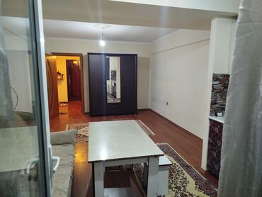 Uzunmüddətli kirayə mənzillər: 1 otaqlı mənzil – daxili təsvir - Giriş: dəmir giriş qapısı, dəhlizdə — 9