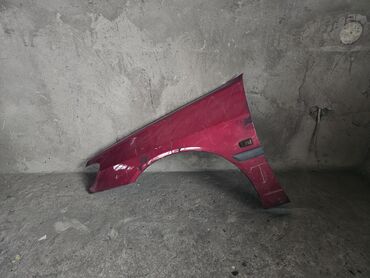 молдинг рейка: Переднее левое Крыло Peugeot 1998 г., Б/у, цвет - Красный, Оригинал
