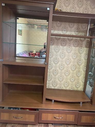 зеркальный комод: Стенка-шкаф, Тип стенки-шкафа: Модульная, Для зала, Б/у, Особенности: С отделением под телевизор — 4