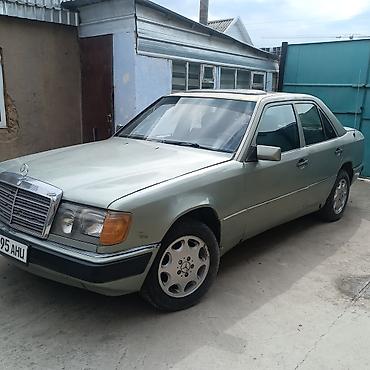 c 220: Mercedes-Benz W124: 1990 г., 2 л, Механика, Бензин, Седан — 9