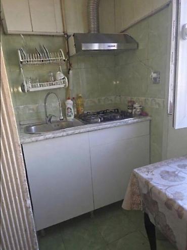 kohnə binalar: Bakı, 8-ci kilometr, 3 otaqlı, Köhnə tikili, m. Xalqlar Dostluğu, 65 kv. m — 6