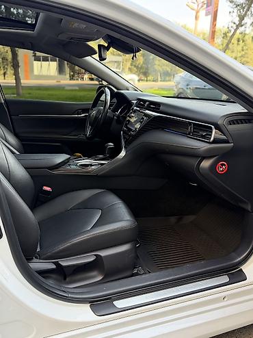 Toyota: Toyota Camry: 2018 г., 2.5 л, Автомат, Бензин, Седан — 9