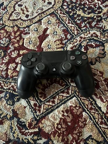 strange things: PlayStation 4 Pro (черная консоль) + аксессуары и игры Комплектация — 4