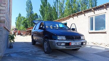 спортивный машина: Mitsubishi Space Wagon: 1996 г., 2 л, Механика, Бензин, Минивэн