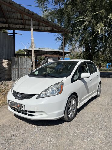 продам фит: Honda Fit: 2009 г., 1.5 л, Автомат, Бензин, Хэтчбэк