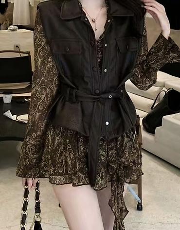 Повседневные платья: Лёгкая туника-платье в рубашечном стиле с запахом и длинным поясом. С — 10