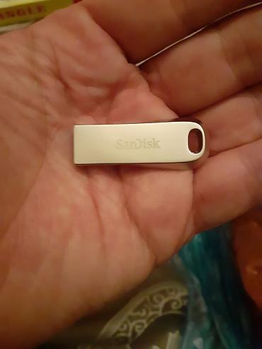 Flash kart Sandisk, 8 GB, USB port, Yeni lalafo.az -da Flash kart Sandisk, 8 GB, USB port, Yeni