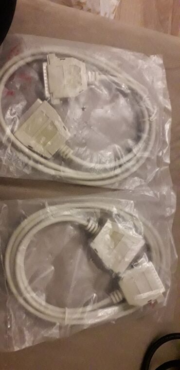 Noutbuklar üçün adapterlər: Kompüter bi̇rləşdi̇ri̇ci̇ kabellər 12 dənə var. Bi̇ri̇ 3 manata — 13