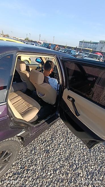 pass: Volkswagen Passat: 1991 г., 1.8 л, Механика, Бензин, Лифтбек — 7