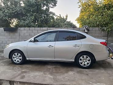 краска на авто: Hyundai Elantra: 2010 г., 1.6 л, Механика, Бензин, Седан — 2