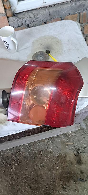 фонары: Задний правый стоп-сигнал Toyota 2004 г., Б/у, Оригинал, Япония — 2